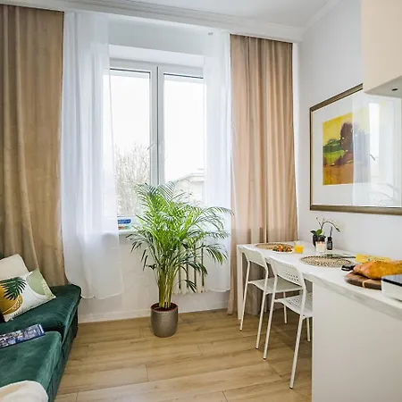 Apartament Mgr Ministudio Bitwy Warszawskiej Obok Lotnisko *
