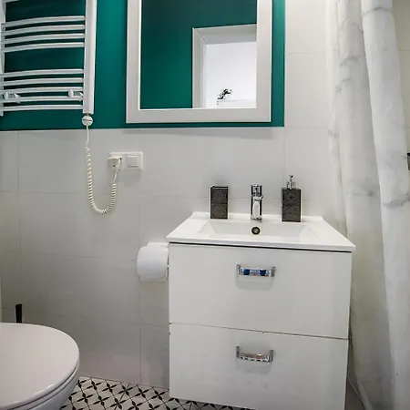 Unitapartments Zachodnia - Blisko Komunikacji Lotnisko Chopina Blue Mgr * Varsavia