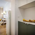 Unitapartments Zachodnia - Blisko Komunikacji Lotnisko Chopina Blue Mgr 公寓 *