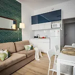 公寓 Unitapartments Zachodnia - Blisko Komunikacji Lotnisko Chopina Blue Mgr