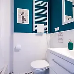 Unitapartments Zachodnia - Blisko Komunikacji Lotnisko Chopina Blue Mgr * 华沙